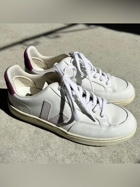 Veja White Women’s Leather Sneakers with Light Purple Accent